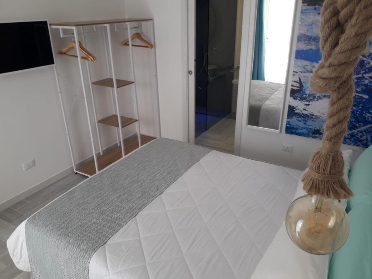 Aquamari B&B Vieste Bagian luar foto