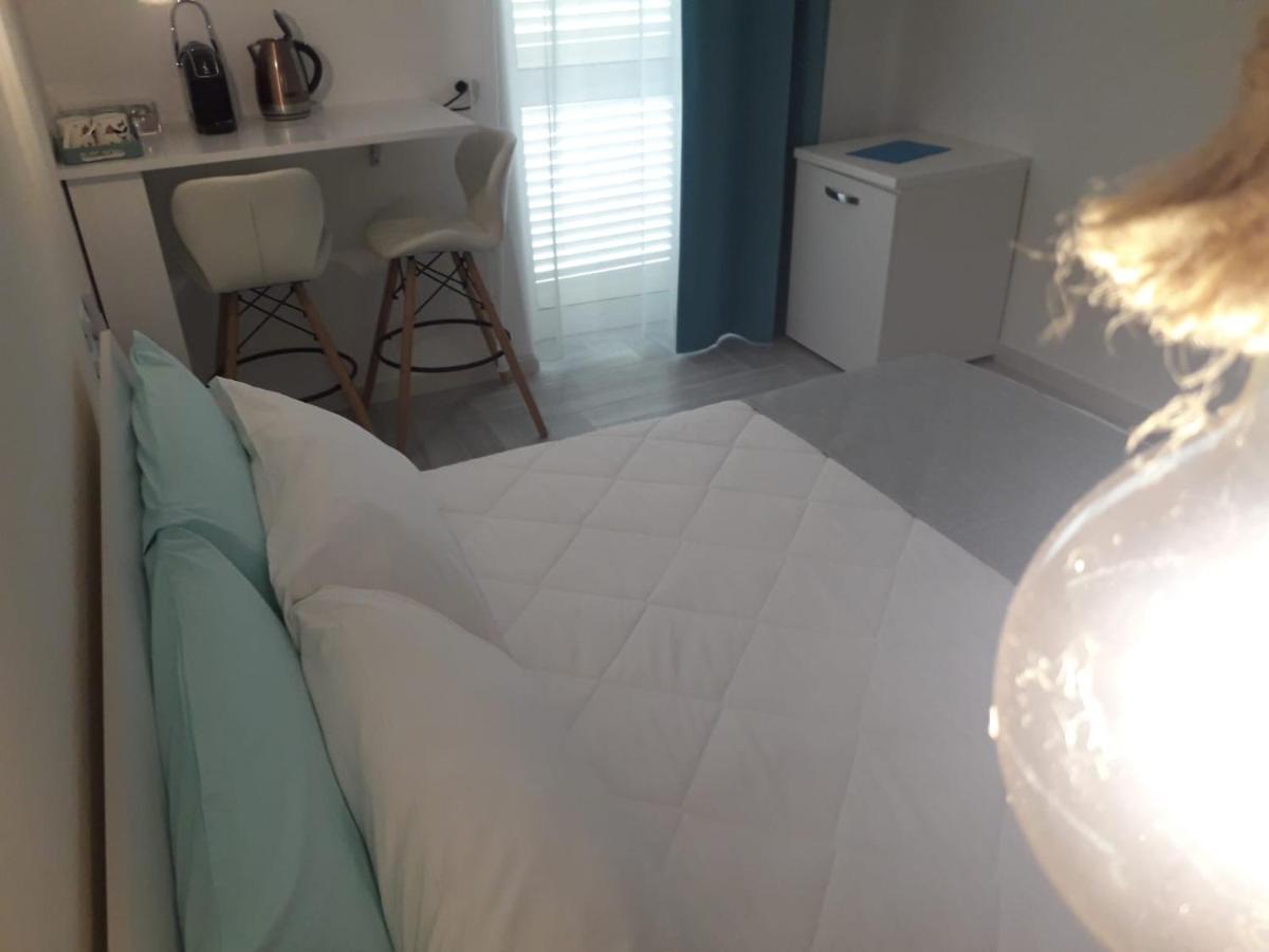 Aquamari B&B Vieste Bagian luar foto